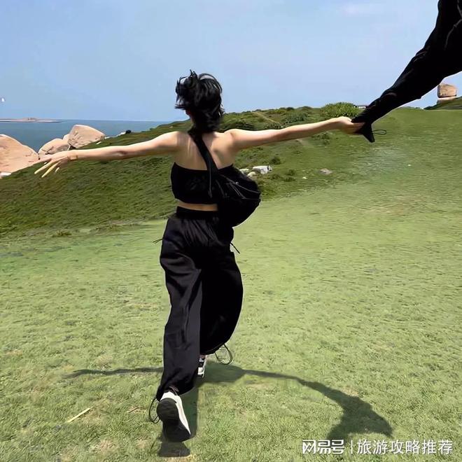 新疆10天旅行跟团价格多少新疆本地旅游公司号码多少(图2)